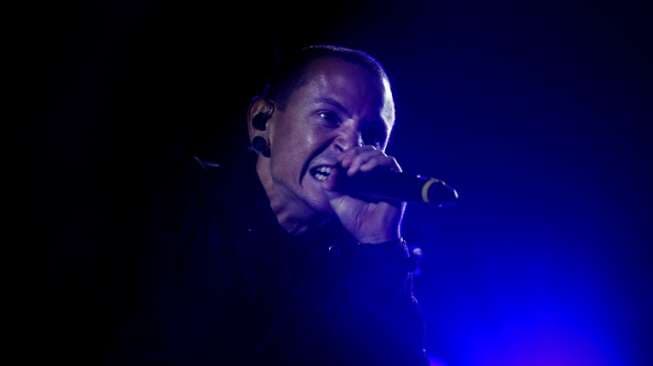 Detik-detik Saat Chester "Linkin Park" Ditemukan Tewas