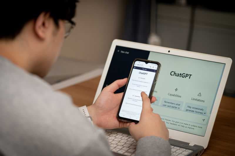 ChatGPT Versi Aplikasi untuk iPhone Bikin Panas dan Boros Baterai?