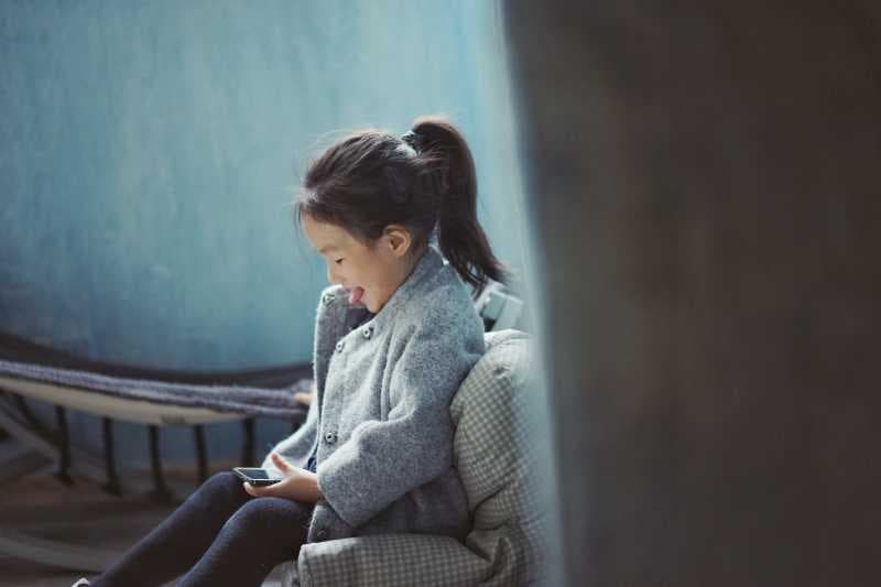 Makin Ketat, Anak-Anak di China Cuman Bisa Main Ponsel 2 Jam Sehari