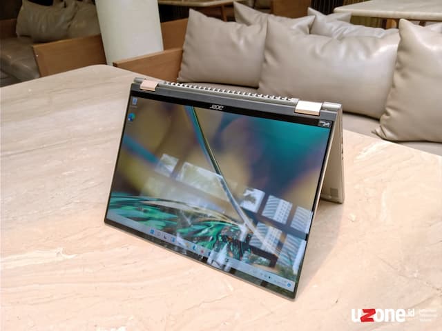 Acer Spin Evo 5, Laptop <i>Convertible</i> Buat si Ilustrator 