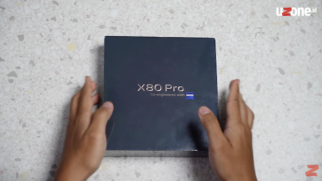 Intip Isi Boks Vivo X80 Pro