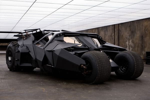 Batmobile Milik Batman Dijual, Siapa Mau Beli?