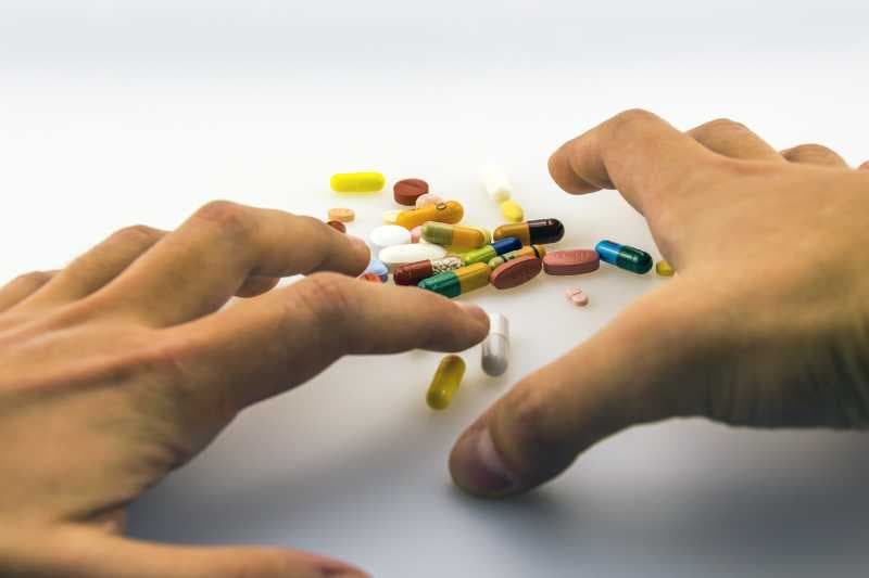 Menguak Kandungan dan Bahaya Overdosis Obat PCC