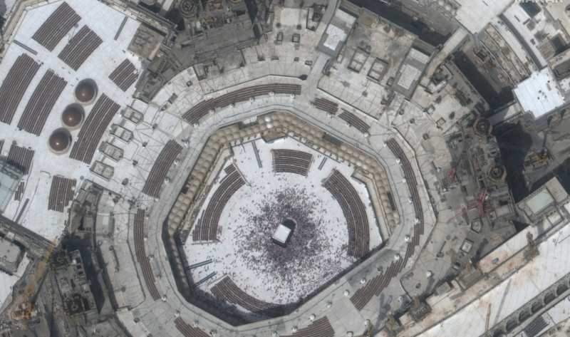 Foto Mekkah dan Tokyo Disneyland dari Satelit saat Wabah Covid-19