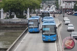 Transjakarta perbanyak bus saat jam sibuk Ramadhan