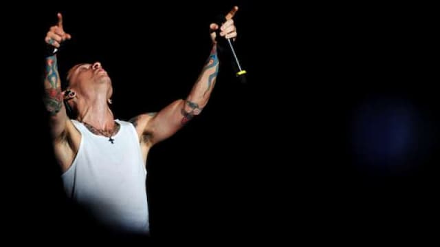 Chester "Linkin Park" Dimakamkan, Upacaranya Seperti Konser