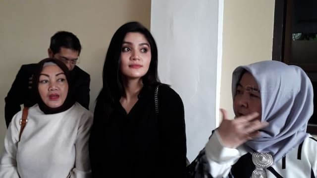 Kriss Hatta Resmi Ditahan, Hilda Vitria : Orang Baik Pilih Diam!