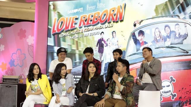 Love Reborn, Film Drama Komedi Anak Band vs Komikus