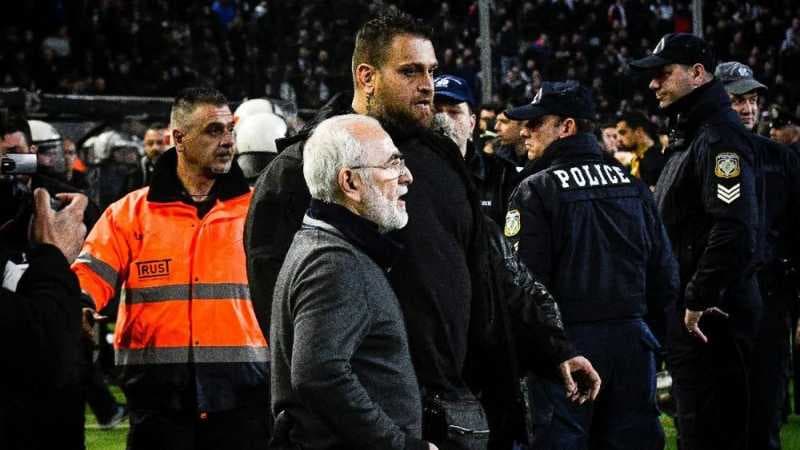 Ancam Wasit dengan Pistol, Presiden PAOK Dihukum Tiga Tahun