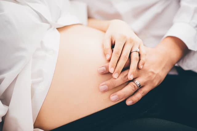 Apakah Bayi Bayi Bisa Menangis di Dalam Perut Ibu?