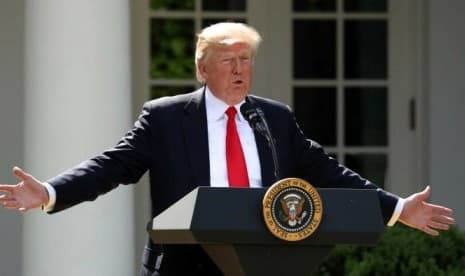 Dikritik Salahgunakan Sosmed, Trump Bela Diri