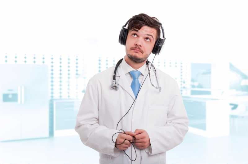 Musik Rock Paling Banyak Didengar Dokter Saat Operasi