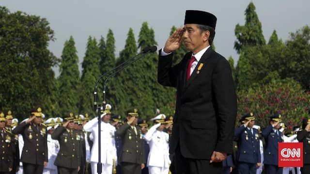 Jokowi Pimpin Peringatan Hari Pahlawan di TMP Kalibata