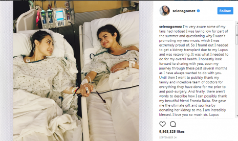 Sahabat Selena Gomez Perlihatkan Luka Bekas Operasi Ginjal 