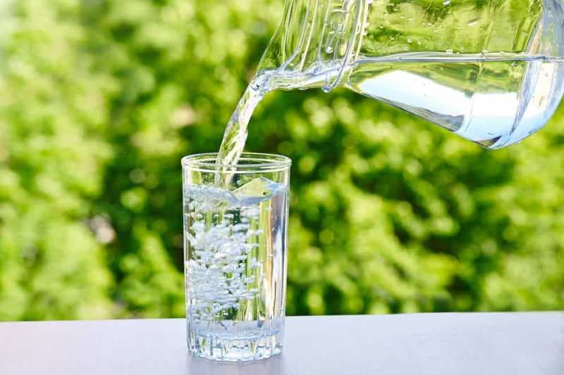 Pentingnya Minum Air Putih Dulu Sebelum Berkendara Jarak Jauh