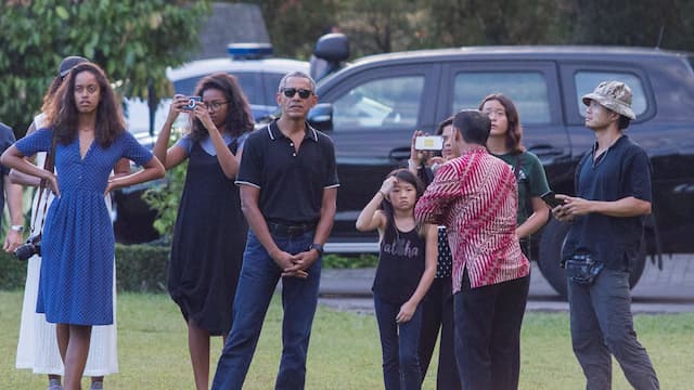 Dua Putri Obama Mampir ke Taman Sari Yogyakarta