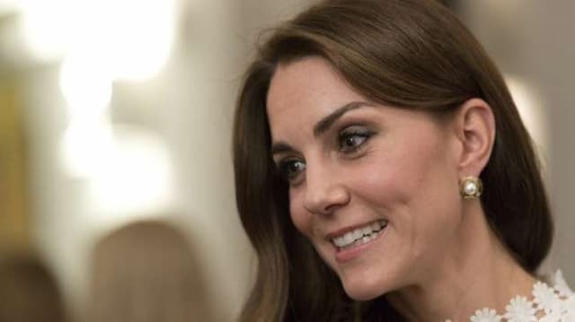 Kate Middleton Dirawat di RS, Kabarnya Hamil Anak Ketiga