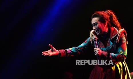 Reza Artamevia Beri Kejutan di Konser Vina Panduwinata