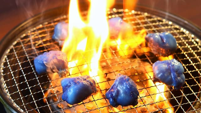 Sambut Piala Dunia 2018, Restoran di Jepang Hadirkan Daging Biru