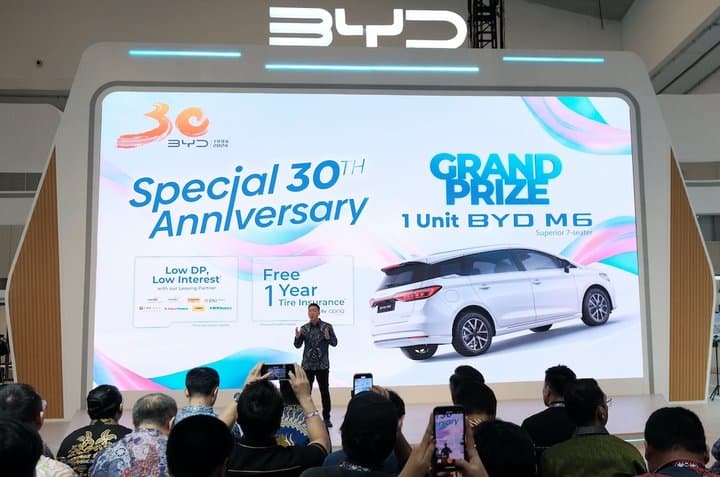 BYD Rayakan Kiprah 30 Tahun Dengan Promo Menarik Selama GJAW 2024 BYD Rayakan Kiprah 30 Tahun Dengan Promo Menarik Selama GJAW 2024