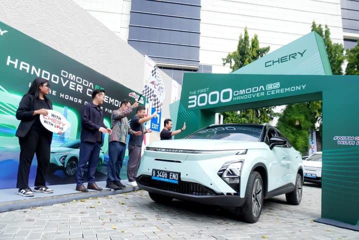 3.000 Unit Mobil Listrik Terlaris di RI Mulai Diserahkan ke Konsumen 3.000 Unit Mobil Listrik Terlaris di RI Mulai Diserahkan ke Konsumen