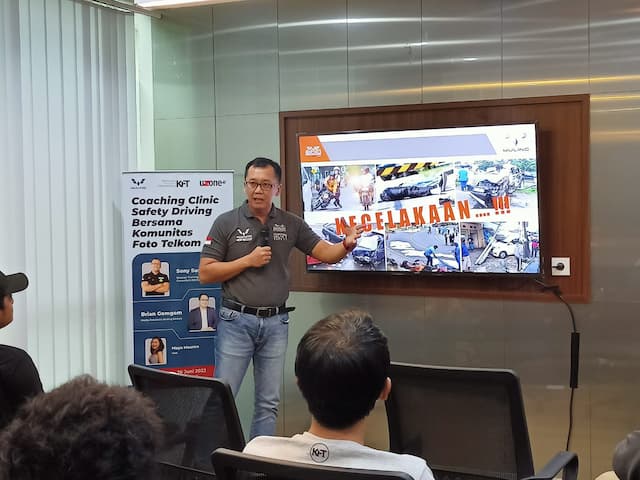 Coaching Clinic II Bersama Wuling dan KFT Telkom Sukses Digelar