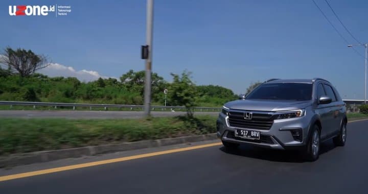 Mau Traveling Pakai Mobil Pribadi? Perhatikan Beberapa Hal Ini