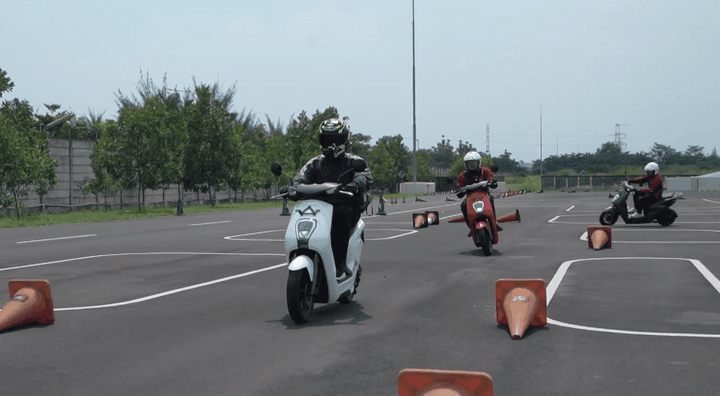 Daftar 58 Bengkel Motor Listrik Honda EM1 e: di Jakarta-Tangerang