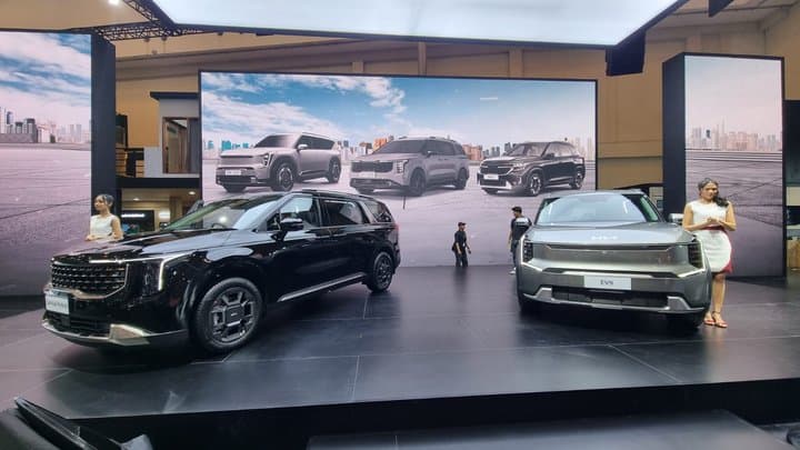 Kia Carnival Hybrid, EV9 Earth, dan New Seltos Meluncur di GIIAS 2024 Kia Carnival Hybrid, EV9 Earth, dan New Seltos Meluncur di GIIAS 2024