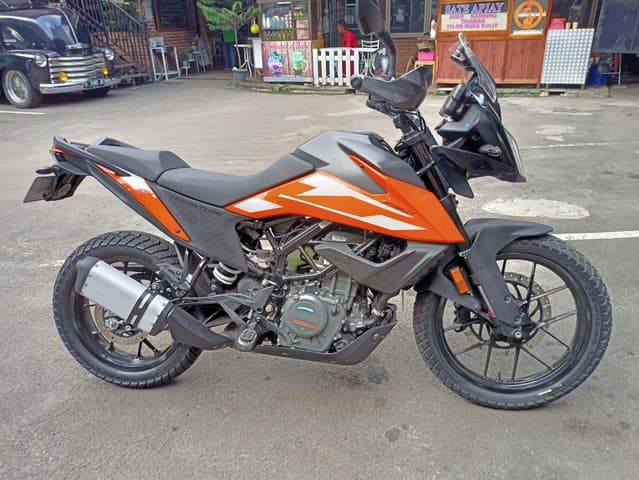 Kencan Singkat dengan KTM 250 Adventure: Handling Ringan, Tenaga Besar Kencan Singkat dengan KTM 250 Adventure: Handling Ringan, Tenaga Besar