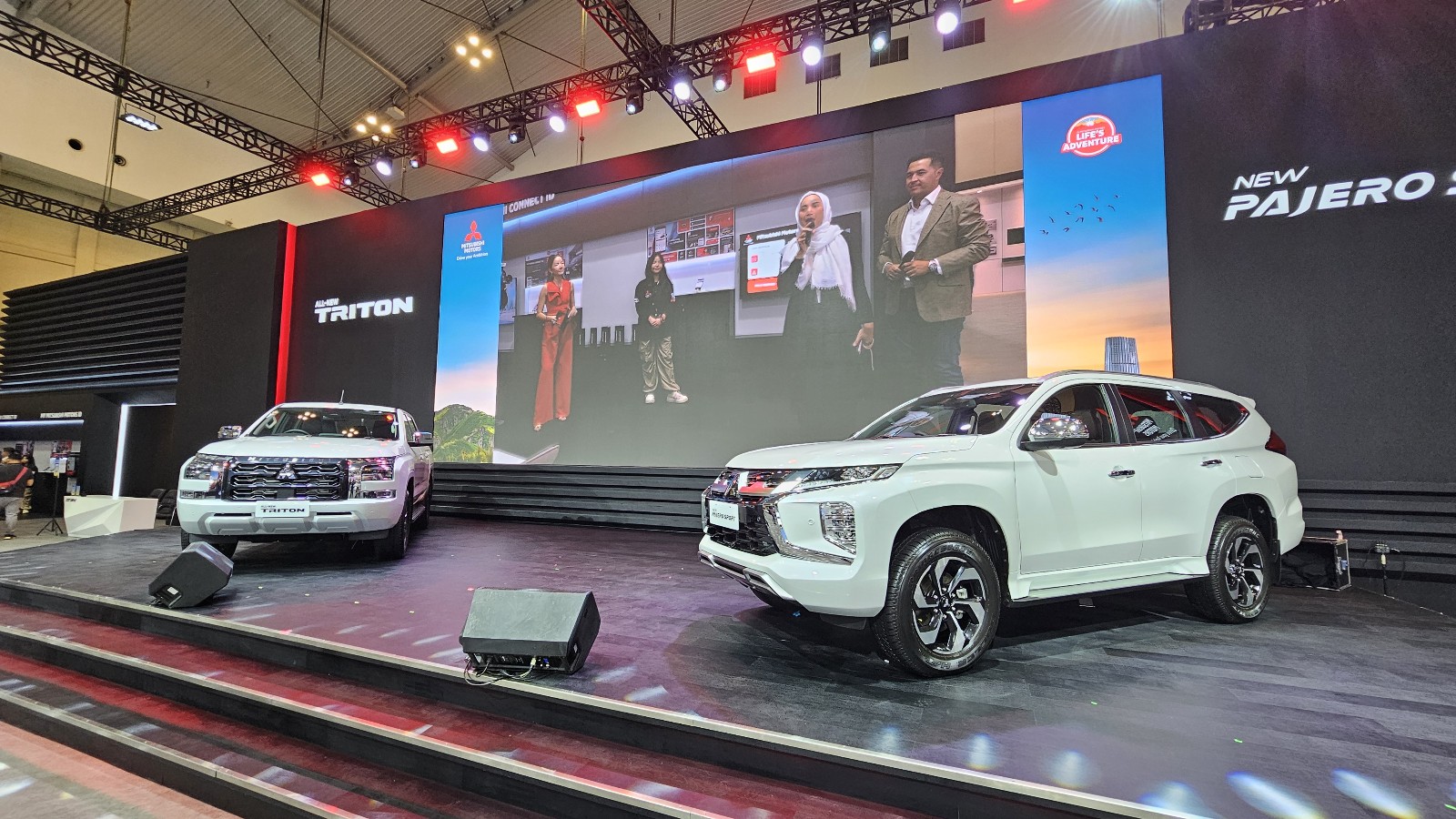 Pajero Sport dan Triton jadi Penguat Nuansa Adventure Booth Mitsubishi