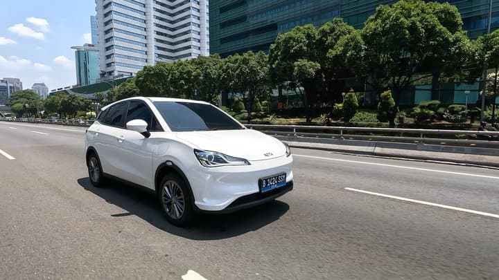 Mengenal Indikator Penting yang Ada di Mobil Listrik Mengenal Indikator Penting yang Ada di Mobil Listrik