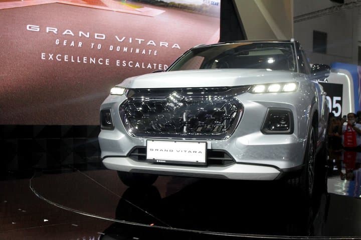 IIMS 2023: Kupas Jeroan Spesifikasi dan Fitur Suzuki Grand Vitara IIMS 2023: Kupas Jeroan Spesifikasi dan Fitur Suzuki Grand Vitara
