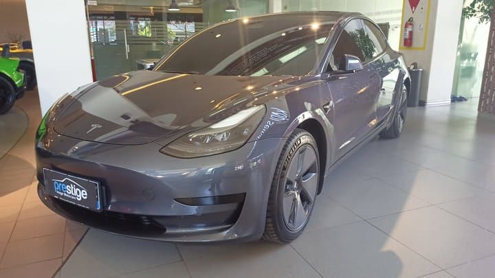 Makin Canggih, Mobil Tesla Akan Terhubung ke Satelit Starlink