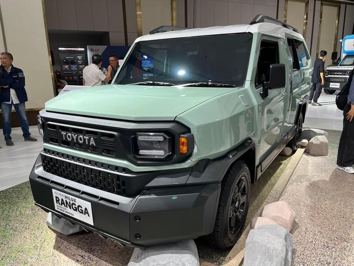 Ketika Toyota Indonesia Luncurkan SUV 7 Seater Baru, Mirip FJ Cruiser!