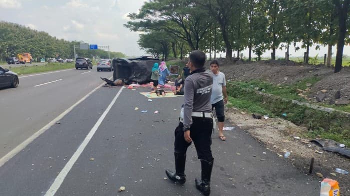 Cipali Memang Tol Paling Mematikan, Cuma Gegara Lubang 12 Orang Terkapar! Cipali Memang Tol Paling Mematikan, Cuma Gegara Lubang 12 Orang Terkapar!