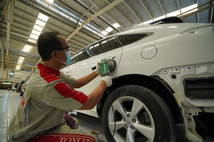 Waspada Jamur dan Karat Menyerang Bodi Mobil Saat Musim Hujan Waspada Jamur dan Karat Menyerang Bodi Mobil Saat Musim Hujan