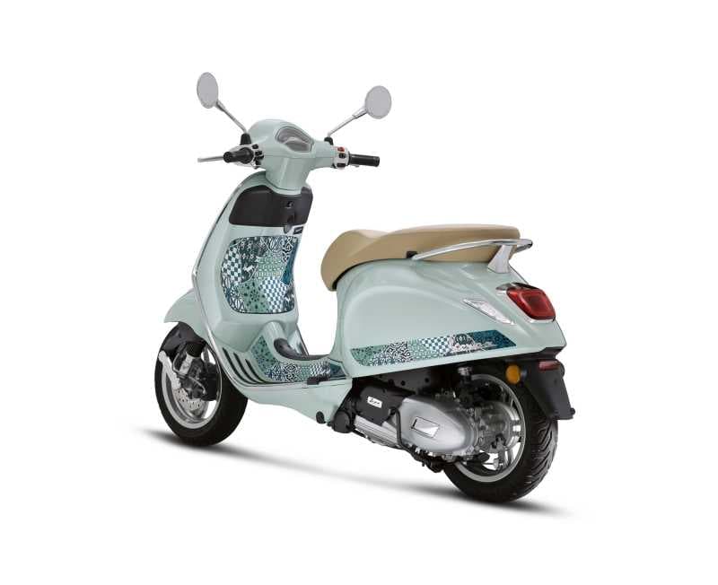 Vespa Primavera Kini Tersedia Versi Batik