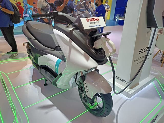 Yamaha Belum Siap Jual Skuter E01 di Indonesia, Kenapa?
