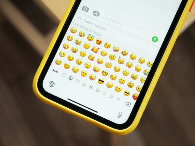 Emoji Jempol Bikin Petani Kena Denda Rp923 Juta, Kok Bisa?