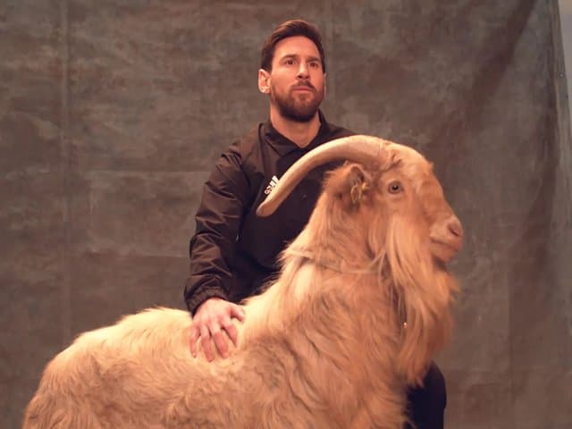 Dear Fans Messi, Arti GOAT Itu Bukan Kambing, Tapi Ini <i>Lho…</i> Dear Fans Messi, Arti GOAT Itu Bukan Kambing, Tapi Ini <i>Lho…</i>