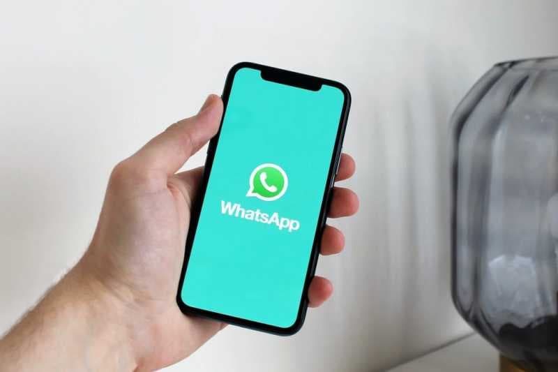 Bikin Profil WhatsApp Gak Perlu Ribet, Sebentar Lagi Bisa Pakai AI 