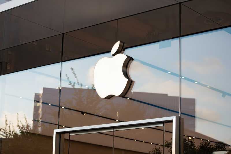 Bukan di Indonesia, Tim Cook Buka Apple Store Megah di Malaysia