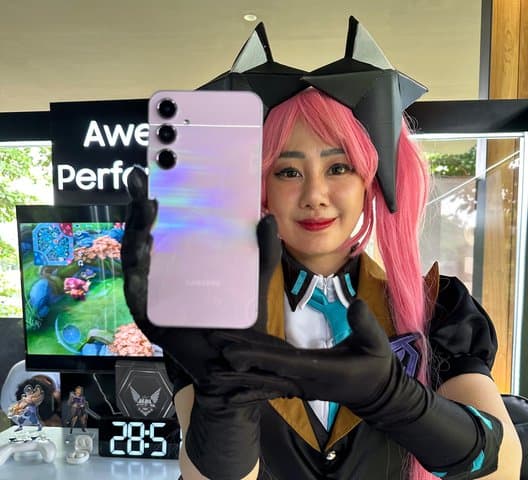 Galaxy A55 5G & Galaxy A35 5G Rilis: Spesifikasi Meningkat Harga Tetap Galaxy A55 5G & Galaxy A35 5G Rilis: Spesifikasi Meningkat Harga Tetap