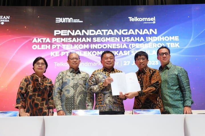 IndiHome Sah ke Telkomsel 1 Juli, Bos Telkom: Tidak Akan Ada PHK IndiHome Sah ke Telkomsel 1 Juli, Bos Telkom: Tidak Akan Ada PHK