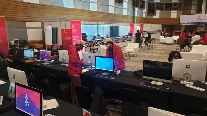 Kolaborasi Telkom Group Sukses Hadirkan Jaringan Cepat di KTT G20 Kolaborasi Telkom Group Sukses Hadirkan Jaringan Cepat di KTT G20
