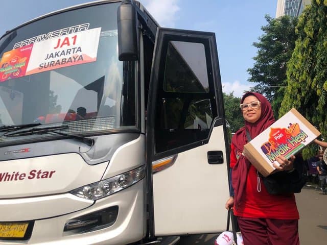 Cerita Diana yang Sumringah Bisa Mudik Gratis Berkat Telkomsel Cerita Diana yang Sumringah Bisa Mudik Gratis Berkat Telkomsel