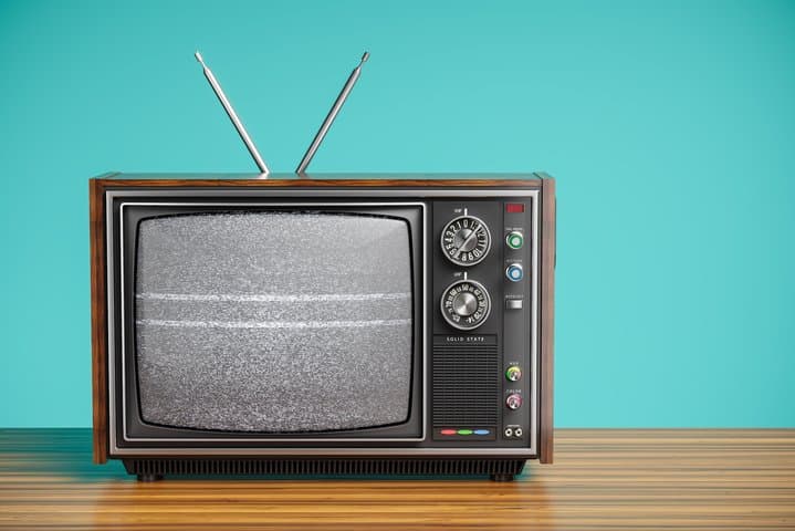 Kiamat TV Analog di Medan dan Makassar Ditunda