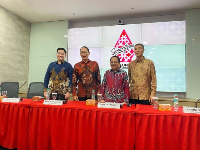 Merger dengan XL Axiata, CEO Smartfren Ajak Karyawan Gabung XLSmart Merger dengan XL Axiata, CEO Smartfren Ajak Karyawan Gabung XLSmart