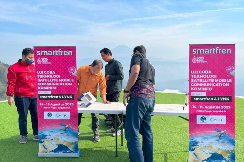 Smartfren, Kominfo dan Lynk Uji Coba Teknologi Satelit di Kulon Progo